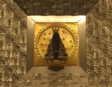 VOLUNTÁRIOS DOAM TEMPO E TRABALHO POR DEVOÇÃO A NOSSA SENHORA APARECIDA 