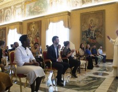 PAPA: “POR UMA IGREJA POBRE COM E PARA OS POBRES”