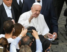 PAPA: A ORAÇÃO É O RESPIRO DA VIDA 