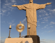 CRISTO REDENTOR CELEBRA QUARTA-FEIRA DE CINZAS COM MISSAS E PROGRAMAÇÃO ESPECIAL