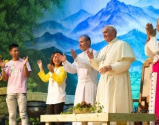 O TERÇO PELO FIM DA PANDEMIA NO SANTUÁRIO DA VIRGEM DO ROSÁRIO 