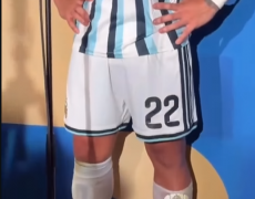 JOGADOR EXIBE DEVOÇÃO A NOSSA SENHORA DE LUJÁN NA COPA