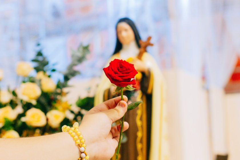 COMUNIDADE SHALOM: PAZ A VÓS EM OUTUBRO SERÁ DEDICADO A SANTA TERESINHA