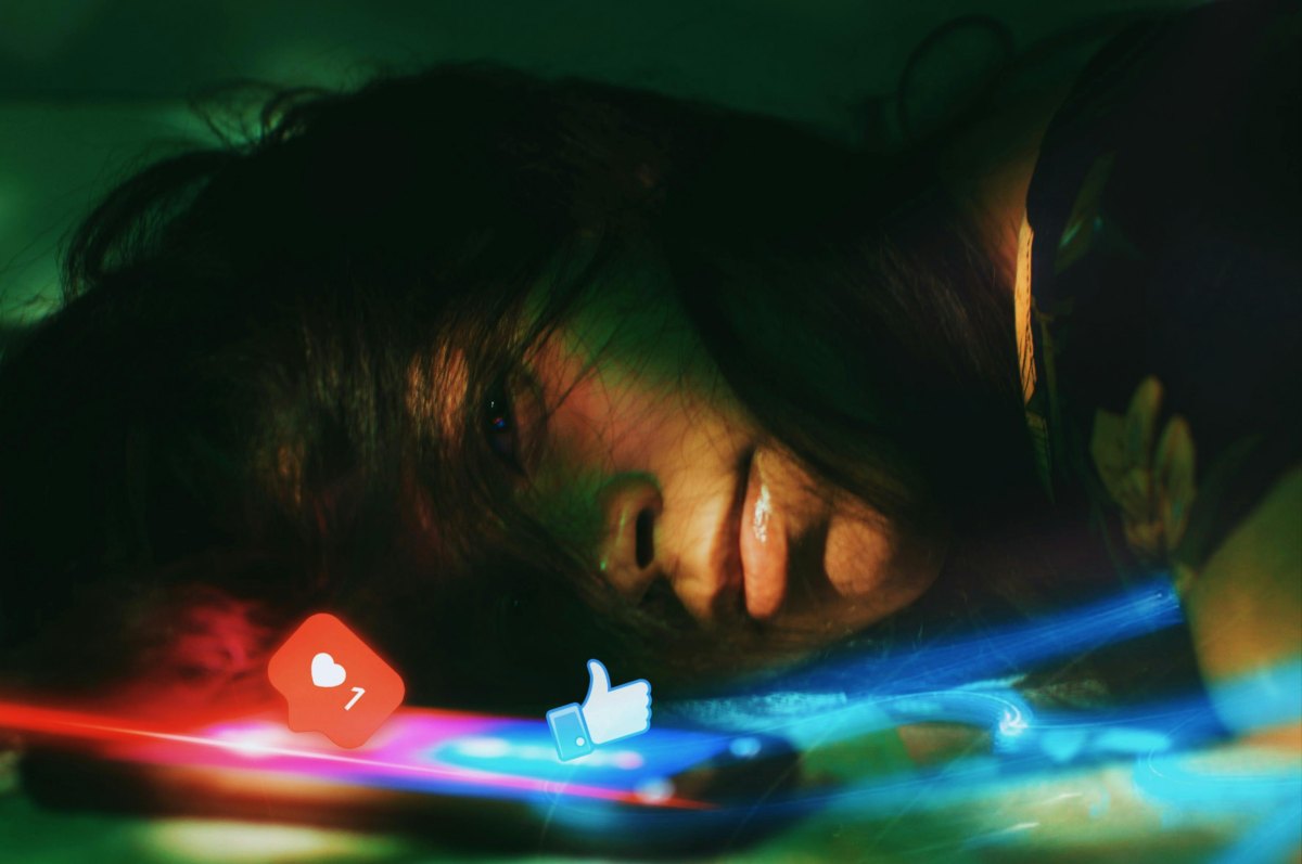 JOVENS E SAÚDE EMOCIONAL: COMO LIDAR COM TANTA PRESSÃO