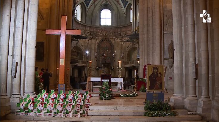 PORTUGAL: DIOCESES RECEBEM RÉPLICAS DO LOGOTIPO DA JMJ 