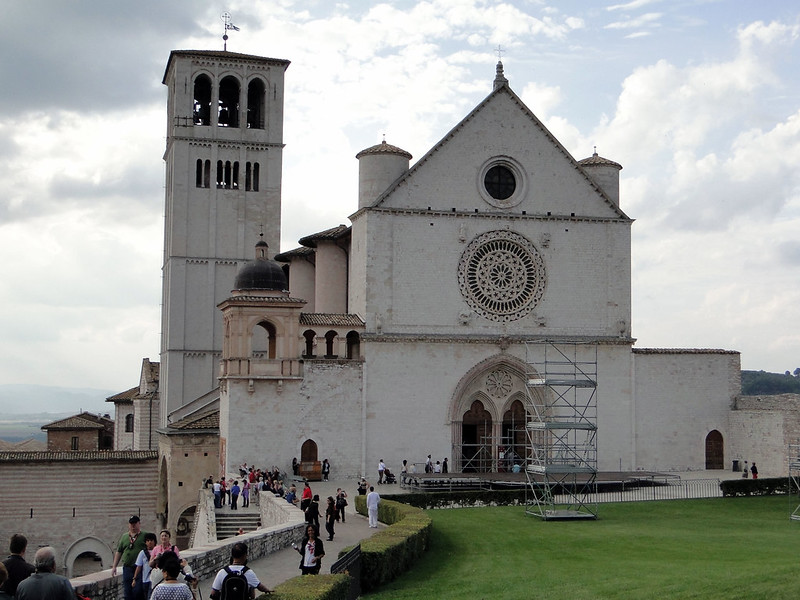 RESTOS MORTAIS DE SÃO FRANCISCO DE ASSIS SERÁ EXPOSTO AO PÚBLICO EM 2026