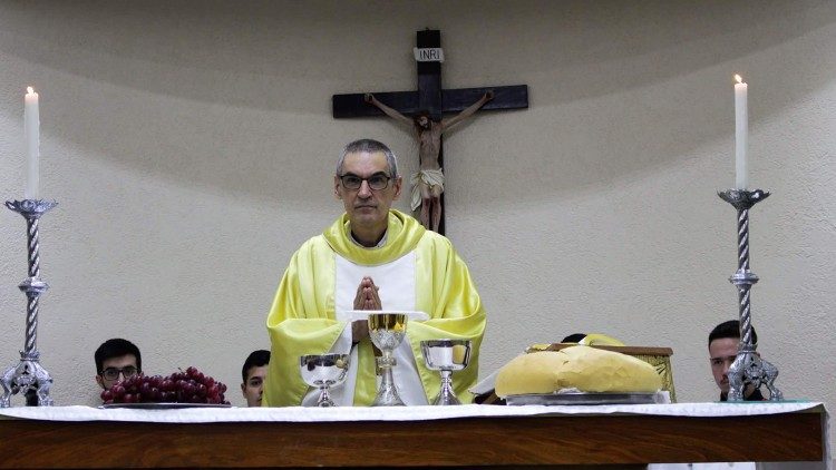 PADRE LÍCIO: SETEMBRO AMARELO E O CUIDADO DA VIDA