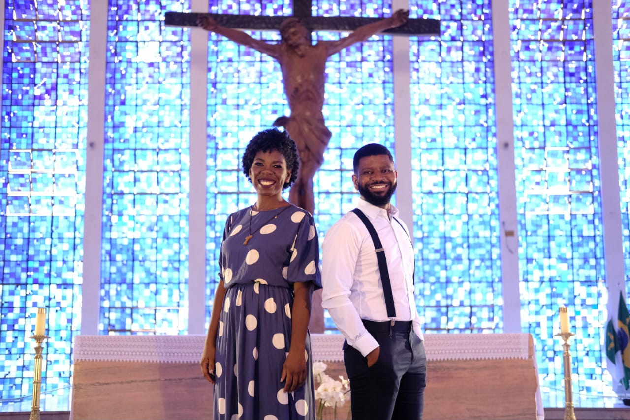 LÉO MANTOVANI LANÇA CLIPE MARIANO COM A PARTICIPAÇÃO DE KECIANE LIMA