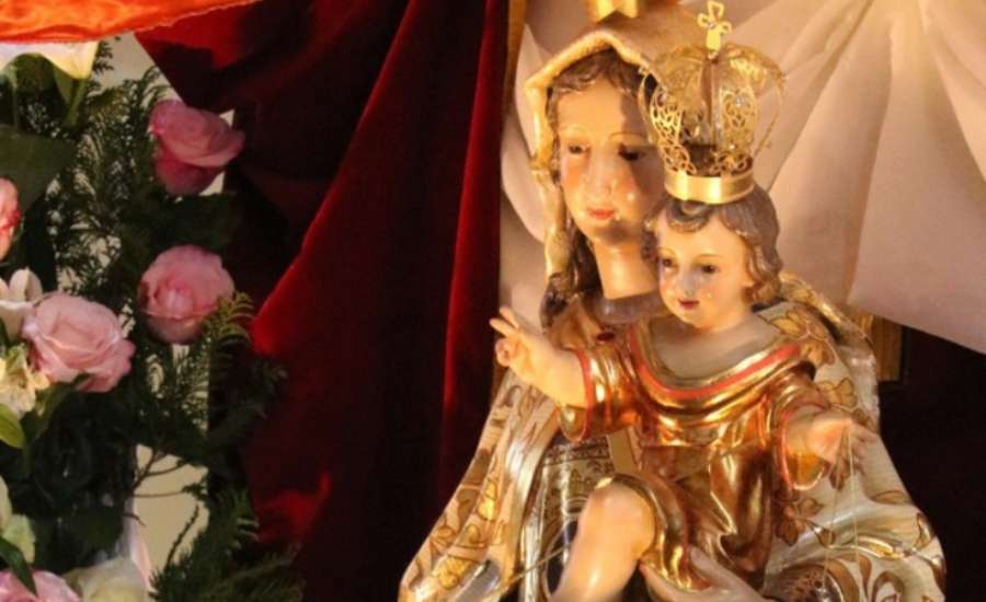 CARMELITAS CELEBRAM NOSSA SENHORA DO CARMO COM AÇÃO SOLIDÁRIA 