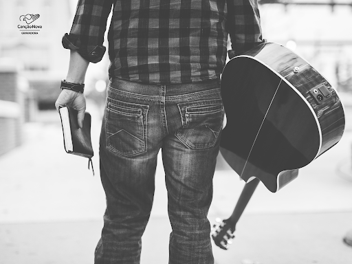 O RITMO DA MÚSICA LITÚRGICA DURANTE  A QUARESMA 