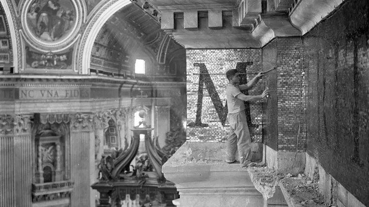 ATELIÊ DA FÁBRICA DE SÃO PEDRO: “ESCOLA DE ARTES E OFÍCIOS” NO VATICANO