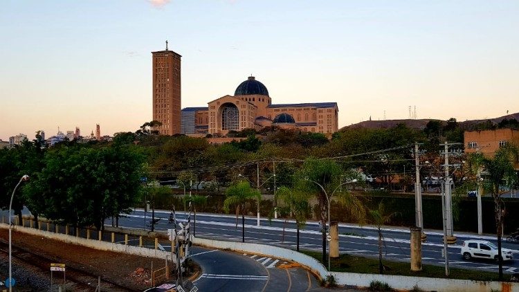 OS 30 SANTUÁRIOS QUE PARTICIPAM DAS ORAÇÕES DE MAIO PELO FIM DA PANDEMIA 