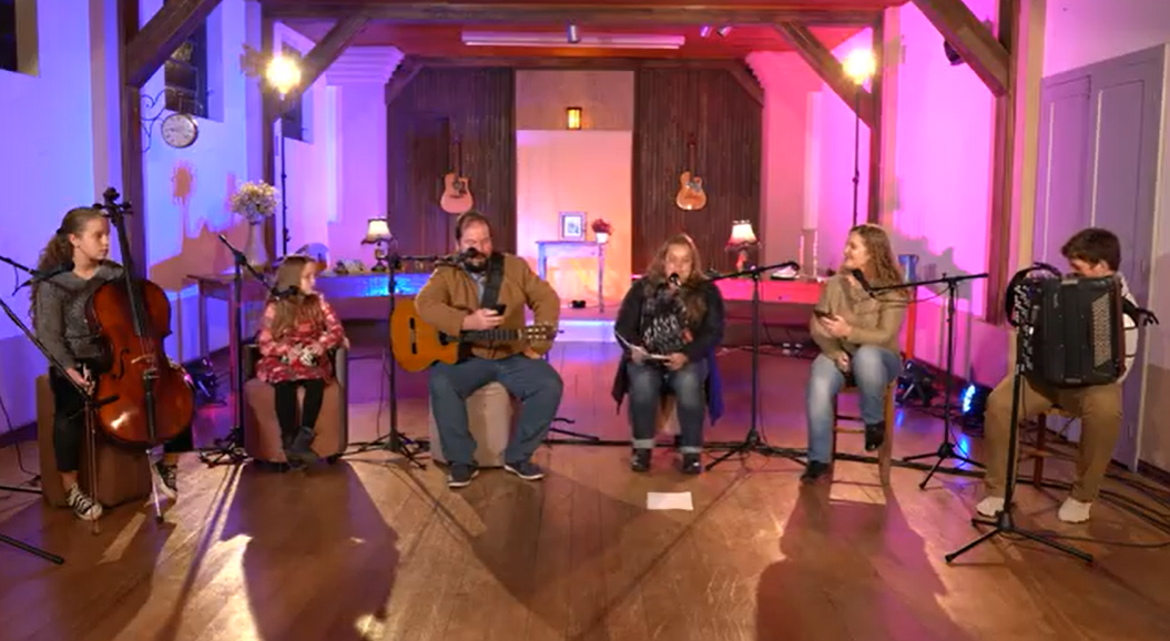FAMÍLIA ÁVILA: MÚSICA QUE CONECTA COM DEUS