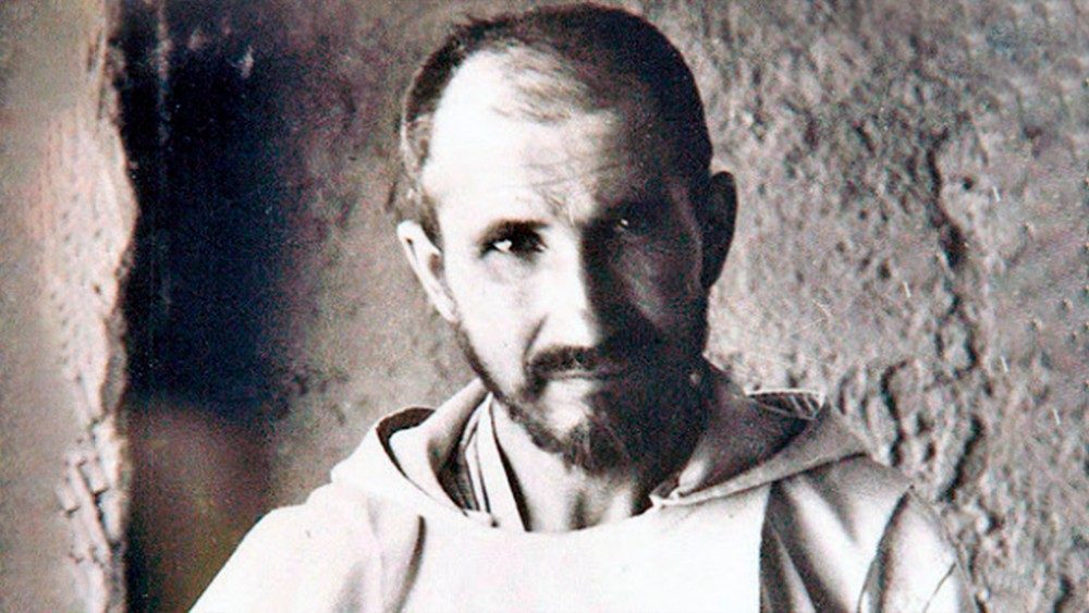 CHARLES DE FOUCAULD E OUTROS SEIS NOVOS SANTOS PARA A IGREJA 