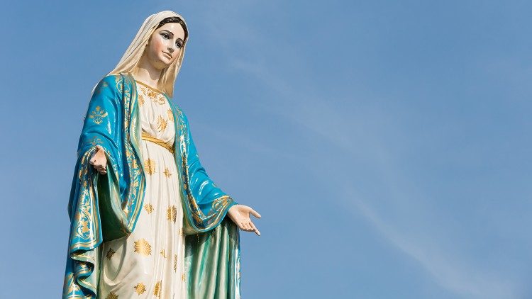PAPA: “MARIA, A VOZ DOS SEM VOZ PARA DAR À LUZ UM MUNDO NOVO”