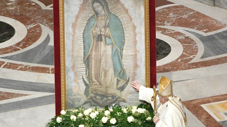 O TERÇO NO SANTUÁRIO DE NOSSA SENHORA DE GUADALUPE, CORAÇÃO MARIANO DAS AMÉRICAS