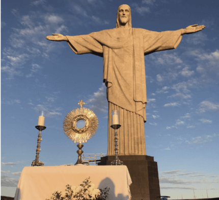 CRISTO REDENTOR CELEBRA QUARTA-FEIRA DE CINZAS COM MISSAS E PROGRAMAÇÃO ESPECIAL