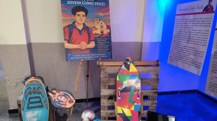 EXPOSIÇÃO SOBRE CARLO ACUTIS: MILAGRES EUCARÍSTICOS EM BRASÍLIA